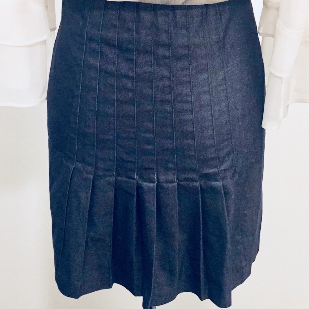 🔥Body By Victoria Pleated Skirt